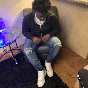 Meet your Posher, Robert